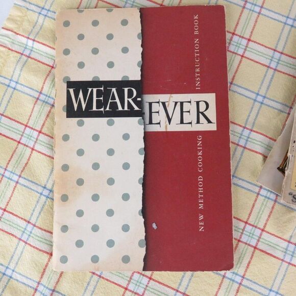 Lot of 8 Vtg Cookware Booklets Manuals Cook Books Wear-Ever Teflon West Bend - Picture 6 of 9